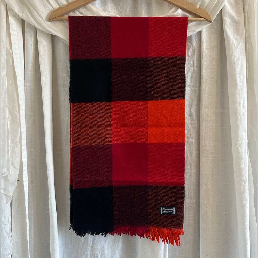 Vintage Bloomingdale’s 100% Wool Scarf